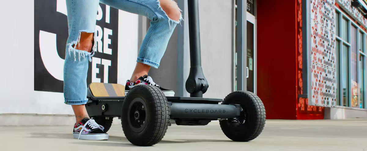 CycleBoard | Rover 3-Wheel Electric Scooter