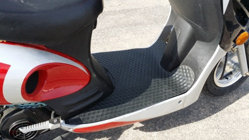 GSI - Brand New 50cc 4 Stroke Boom VIP Moped Scooter