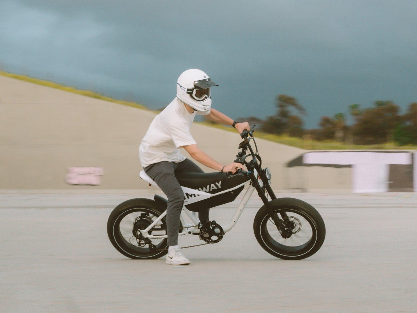 Himiway C5 High-Performance Electric Motorbike