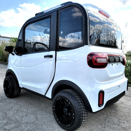LE Coco Coupe Red Electric Golf Car Small LSV Low Speed Vehicle Golf Cart 4 Seater 60v Scooter Car - White