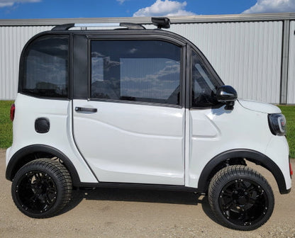 LE Coco Coupe Red Electric Golf Car Small LSV Low Speed Vehicle Golf Cart 4 Seater 60v Scooter Car - White