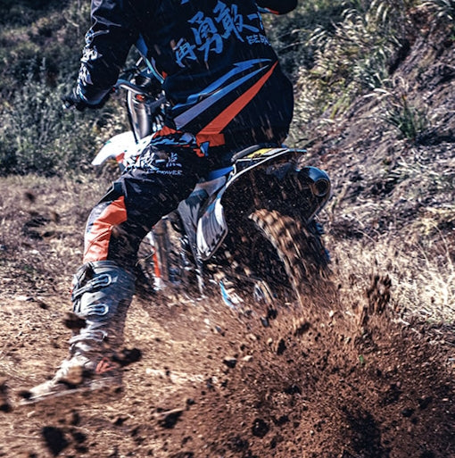 250cc 4-Stroke 5 Speed Manual Apollo Dirt Bike with Electric & Kick Start & 21”/18” Off-Road Wheels - THUNDER 250 DLX