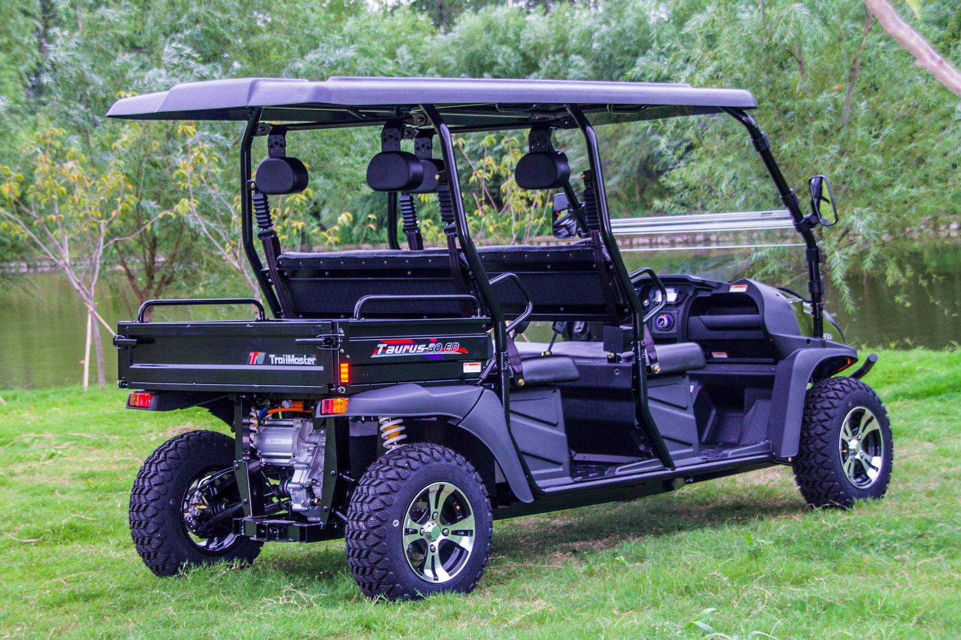 Trailmaster 80ED-U, 4 seat 72 Volt with 200lb dump bed, Custom Rims, 10.5 Inch Ground Clearance