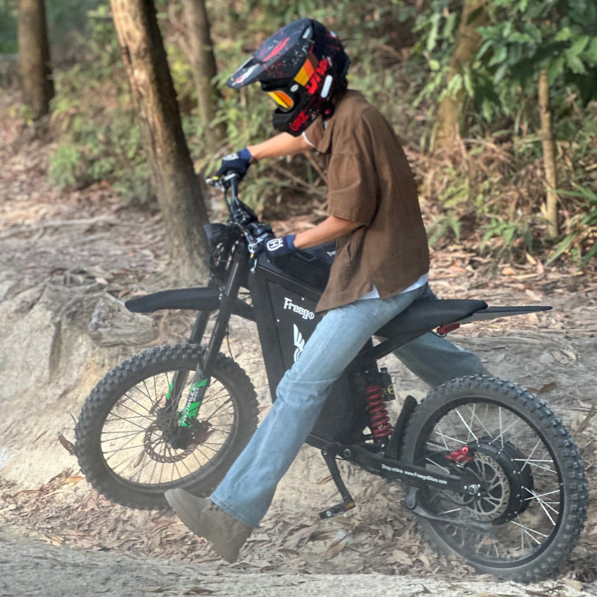 Freego | X3 Pro Off-Road Electric Dirt Bike 8000W Peak 72V 50Ah - Recreational Off-Road Use Only