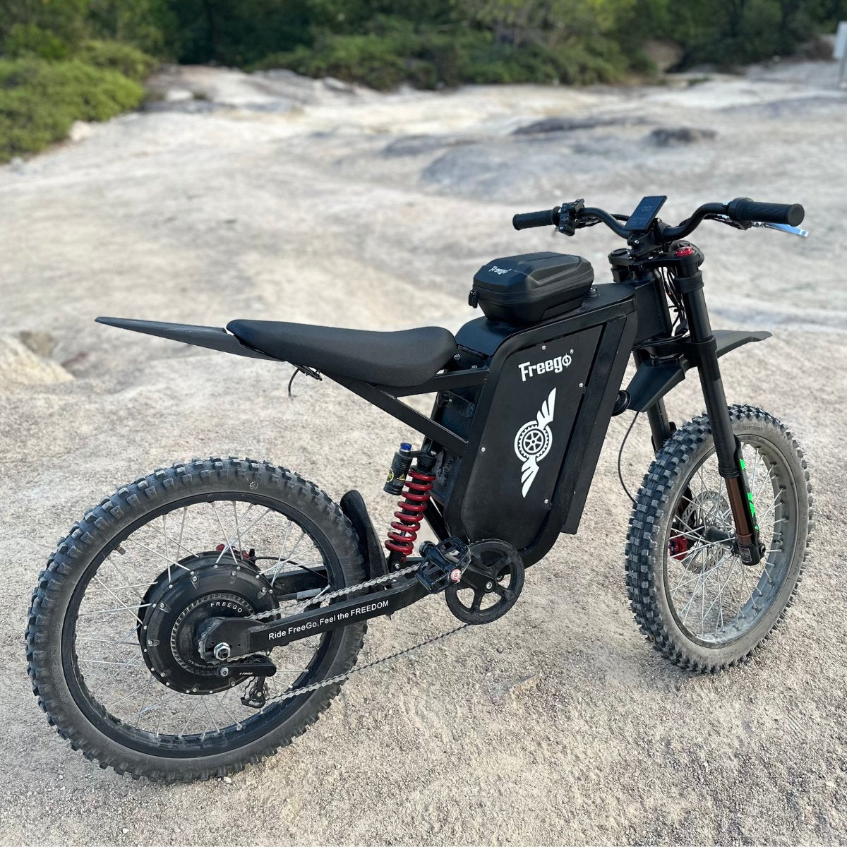 Freego | X3 Pro Off-Road Electric Dirt Bike 8000W Peak 72V 50Ah - Recreational Off-Road Use Only