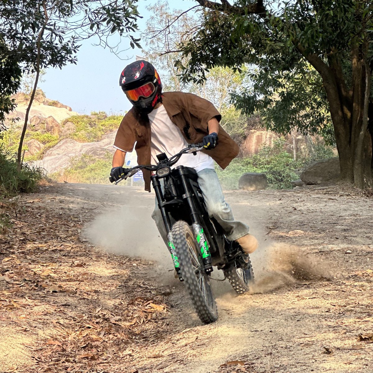 Freego | X3 Pro Off-Road Electric Dirt Bike 8000W Peak 72V 50Ah - Recreational Off-Road Use Only