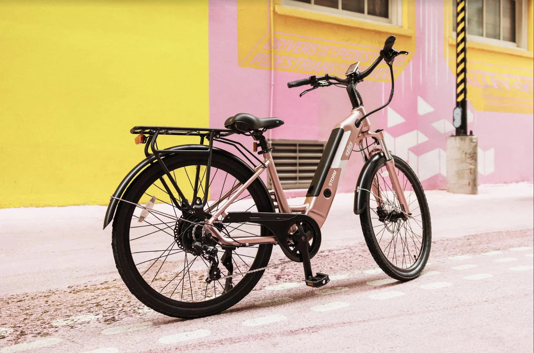 GIO STORM STEP-THRU ELECTRIC BIKE ROSE GOLD WITH INTEGRATED SAMSUNG BATTERY - 48V 13Ah 500W, top speed 20 mph, range 46 miles - 100% FINANCING AVAILABLE!