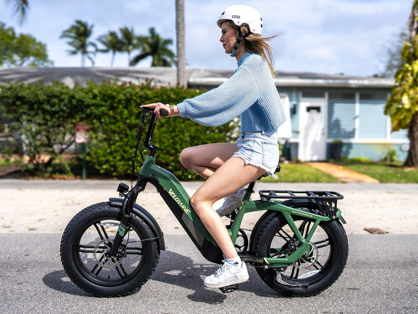 Velowave Pony Compact Step-Thru Fat Tire Electric Bike - 48V 15Ah 750W, 25 MPH, Range 40 Miles, Hydraulic Suspension, Dual Hydraulic Brakes - 100% Financing Available!