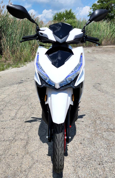 200cc 4 Stroke EFI Gas Moped Scooter W/ LED Lights - ZINGER 200 WHITE